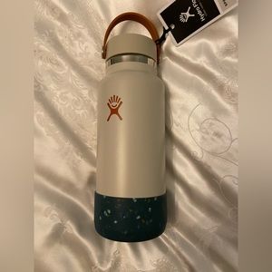 Special Edition Hydro Flask Sandalwood
